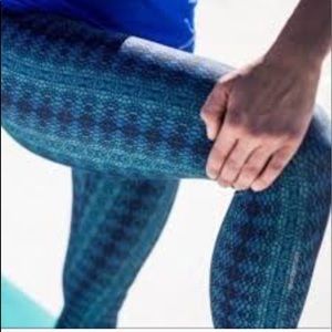 NWOT Graced by Grit Hylete Mermaid Leggings